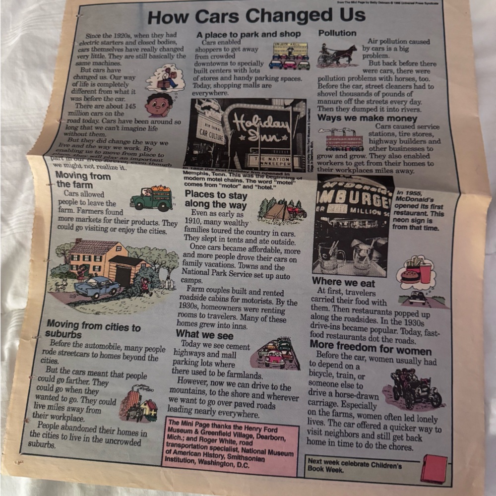 Vintage Weekly Reader Magazine Collection - Picture 8 of 8